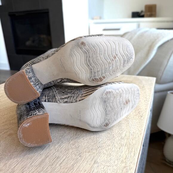 Matisse Melaney Peep Toe Ankle Boots Reptile Print Leather Block Heel 6.5 Trendy - Picture 5 of 12